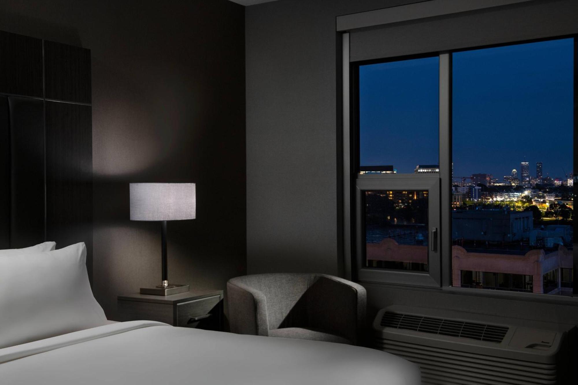 Towneplace Suites By Marriott Boston Medford Esterno foto
