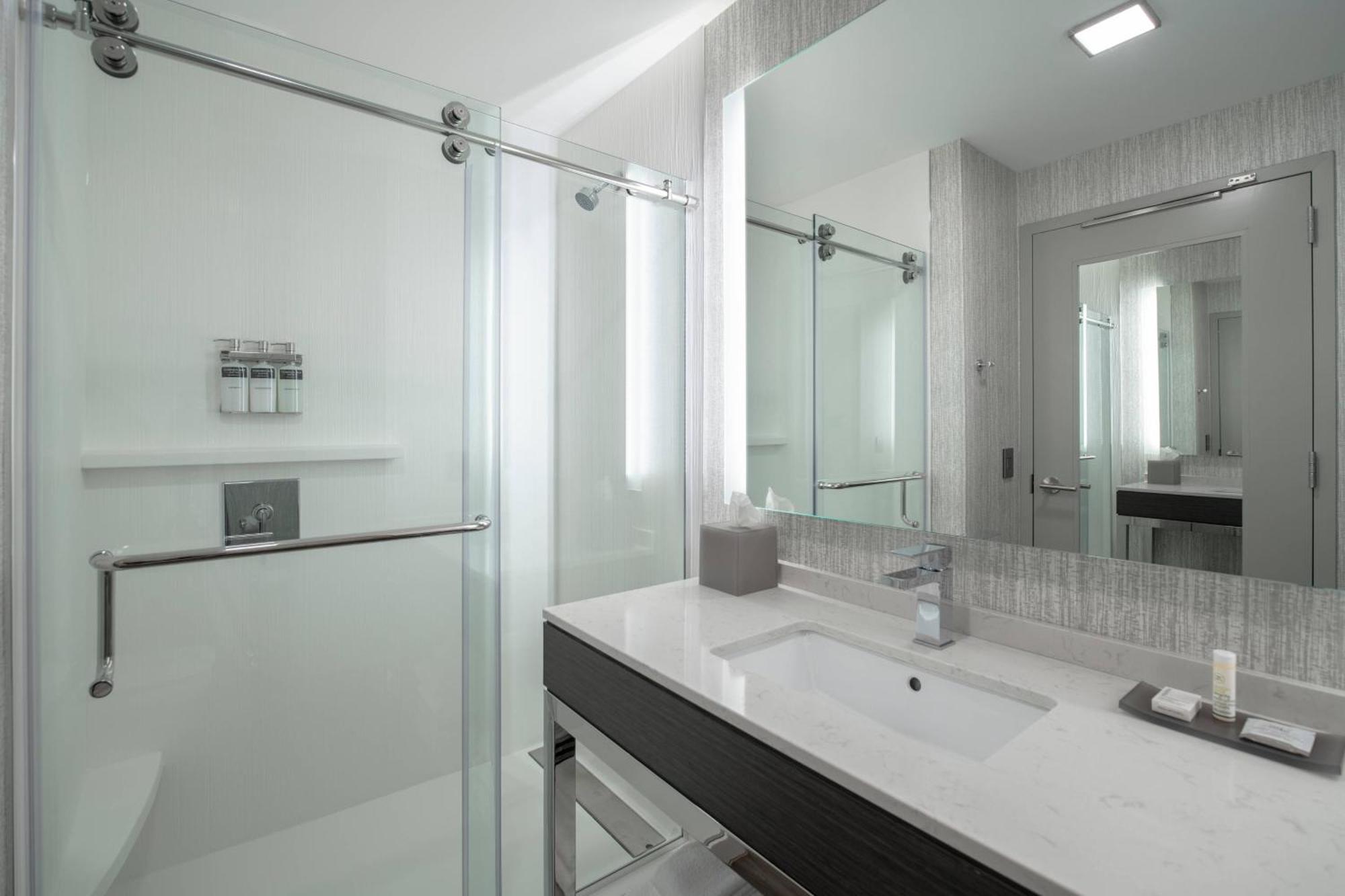 Towneplace Suites By Marriott Boston Medford Esterno foto