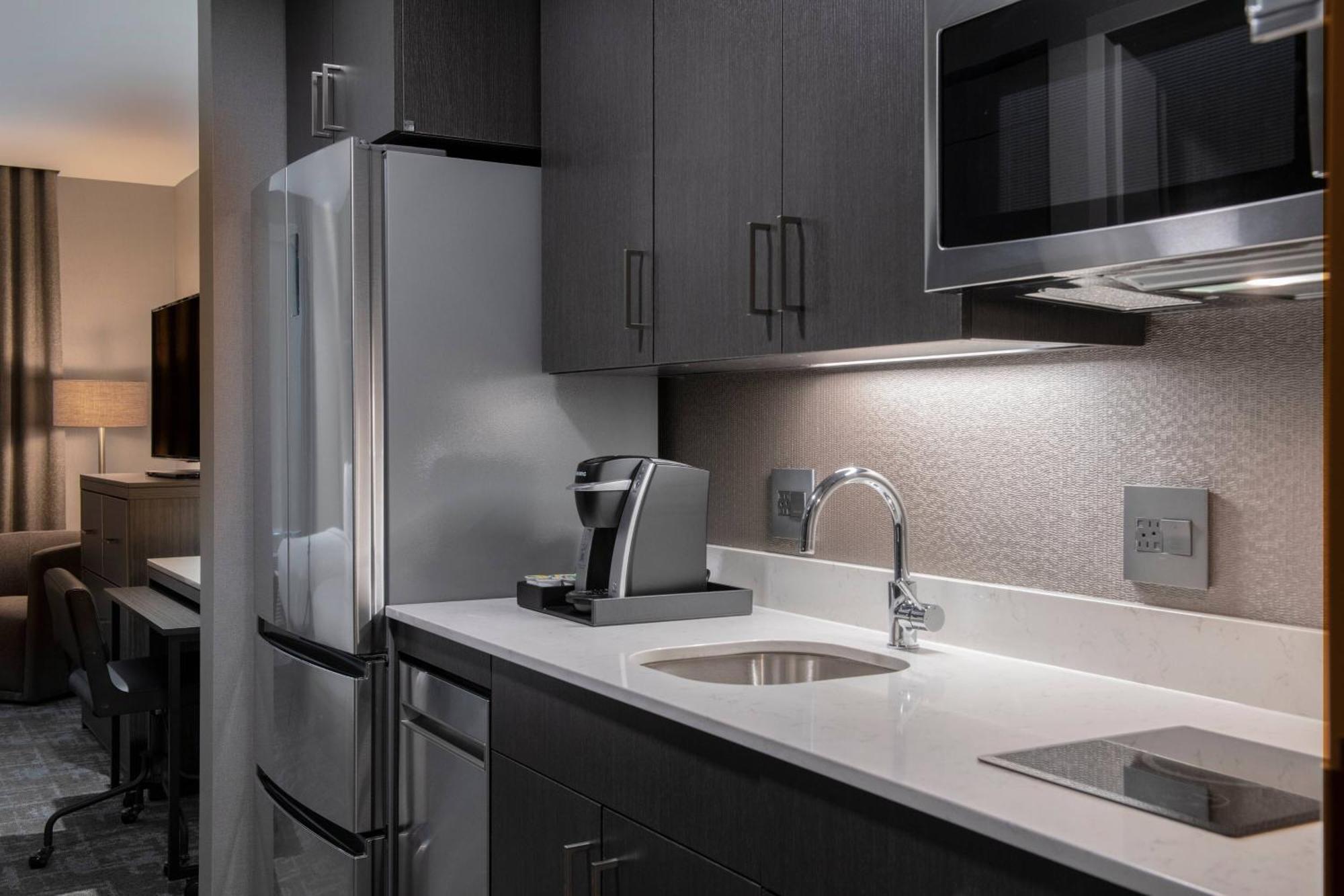 Towneplace Suites By Marriott Boston Medford Esterno foto
